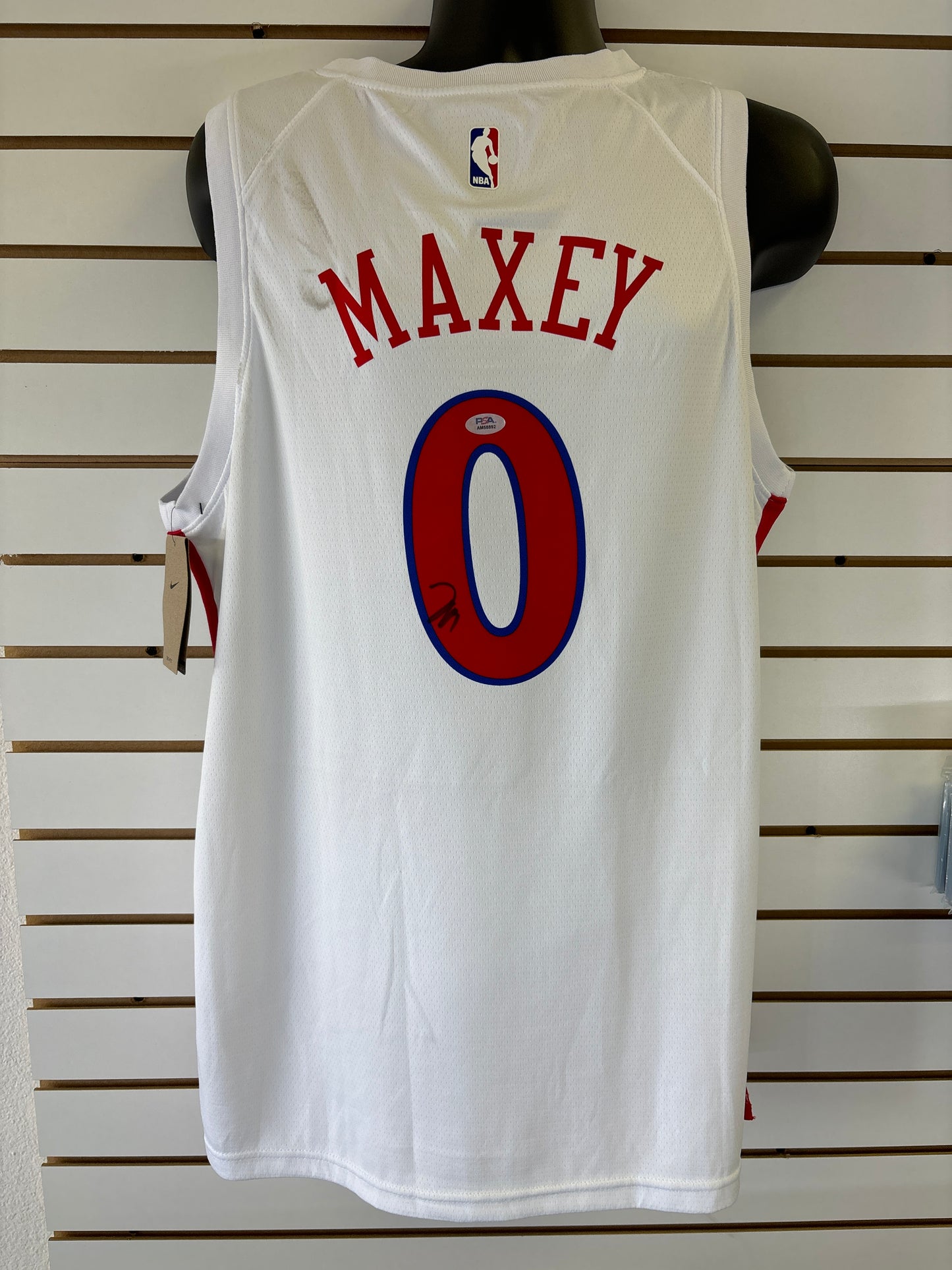 Signed Jersey - Tyrese Maxey